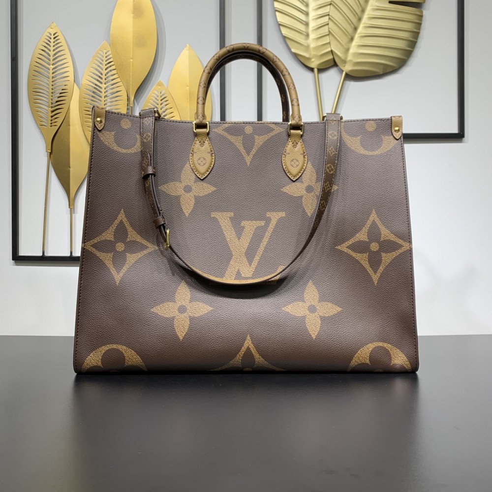 Louis Vuitton OntheGo M46823