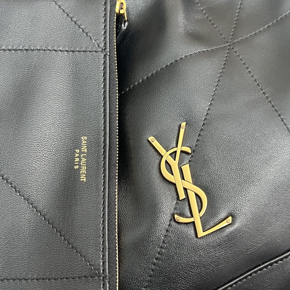 YSL_04_POCHON